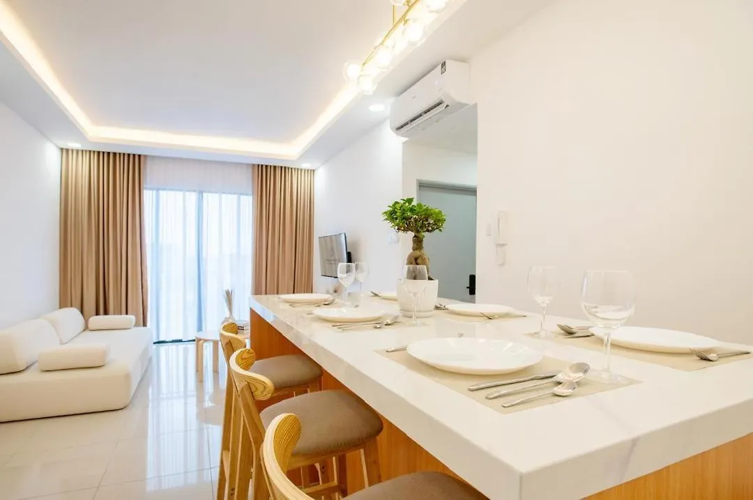 Klia Residence Homestay Apartment, Near Sepang Circuit And Klia - 3 Bedroom Fully Aircond Nilai Apartment