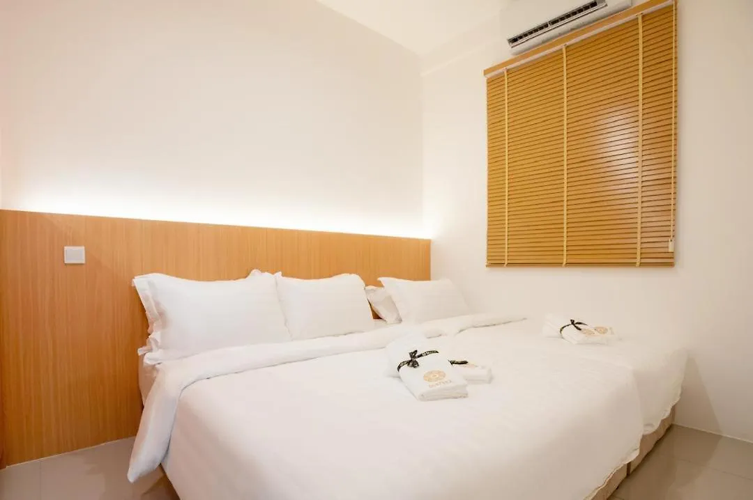 Klia Residence Homestay Apartment, Near Sepang Circuit And Klia - 3 Bedroom Fully Aircond Nilai Apartment